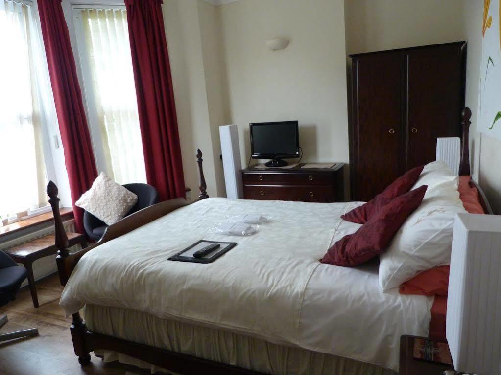 Hotel Oaklands House - Adults Only à Brading Extérieur photo