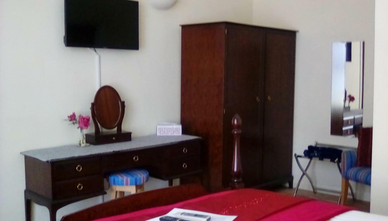 Hotel Oaklands House - Adults Only à Brading Extérieur photo